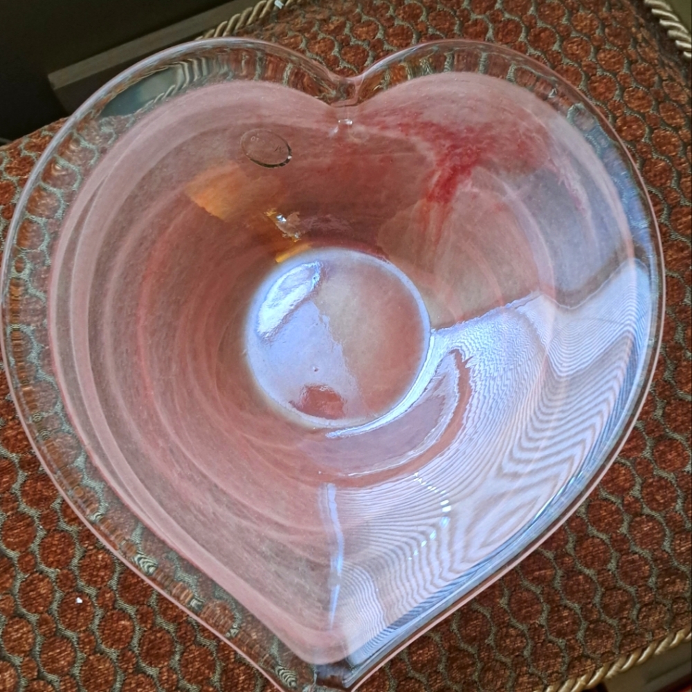 MURANO glass pink heart shaped bowl